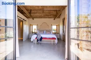 Cambridge Country Cottages - Image 2