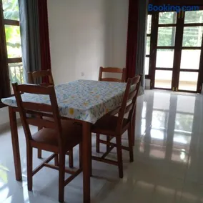 Villa in Yakkala, Gampaha - Image 3
