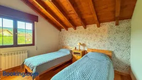 Villa espaciosa con gran jardín, chimenea, barbacoa y amplio parking - Image 3