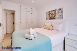 Apartment Monaco mit Pool - Image 4