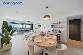 Luxury Romantic Beachfront Condo - Allure 102 - Image 2