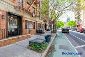 Lovely Room at 3 bedroom Apt at the heart of East Village - Image 2