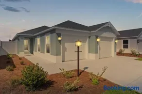 Newly built 3 bedroom with Golf Cart - Image 2