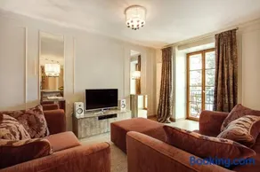 Luxury, comfort & quiet place next to Cathedral - Image 3