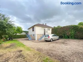 Maison chaleureuse avec un grand jardin - Image 3