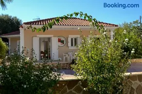 Cottage Sakkatos - Image 1