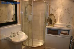 Garden Suite - Image 5
