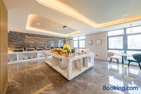 Atour Hotel Wuxi Huishan Wanda Plaza - Image 3
