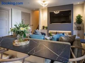 Arran Shores Luxury Shorefront Apartment 5 - Image 2