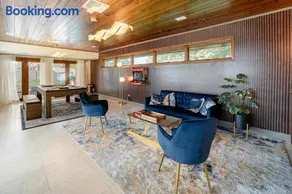 Luxury Lakefront 100,000 Gal Pool Villa - Orlando - Image 2