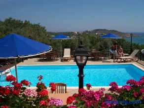 Aeriko Benovias Rooms & Apartments - Image 1