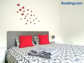 Picasso's Corner Retreat - Image 1