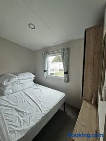 52 The Cedars Southview Holiday Park - Image 4