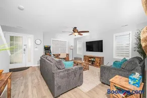 Cozy Coastal Condo - Image 3