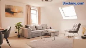 140qm Luxuriöses Penthouse mitten in Schwäbisch Gmünd, 70qm Dachterrasse & Top-Lage, mit WHIRPOOL, Jetzt buchen! - Image 1