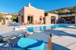 Kiki's Seaview Villa - Image 4
