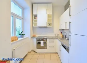 Beautiful Flat Next to Karlskirche - Image 4