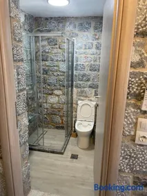 Aroma Avlis Apartments - Image 5