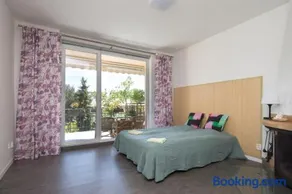Sunny apartment - Image 1