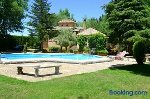 Chalet rural en La Mancha con jardin y piscina privados - Image 1