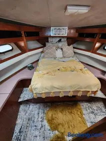 2 Bedroom Yacht Rental - Image 4