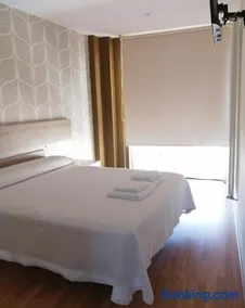 Apartamentos Rompeolas - Image 4