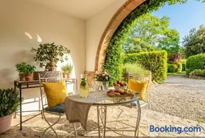 Podere Annesso - Tuscany Vineyard Villa with Pool - Image 1