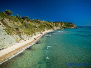 Kanouli Beach Apartment - Image 3