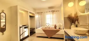 Knossos Suite - Image 3