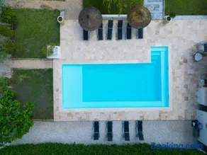 Magnifique villa familiale avec piscine - Image 1