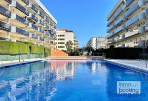 Nova Pineda , climatizado , piscina y a 230m de la playa. - Image 1