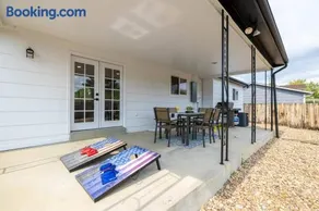 5BD - Game Room - Backyard & BBQ - 20 Mins to DEN - Image 4
