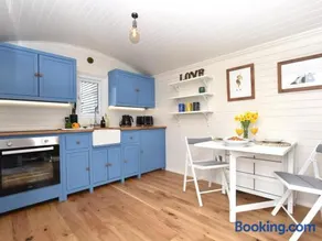 1 Bed in Knighton oc-51898 - Image 5
