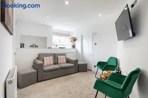 Castle Properties: The Duchess, 3 Bed Family cottage - Image 4