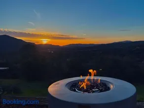 Relax Under the Stars, Best view in town , Yosemite House with Firepit, Hot Tub, Game Room & Pool table - Image 3