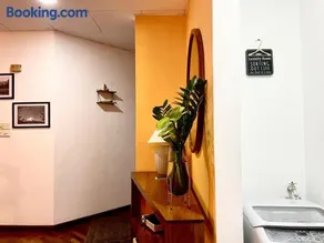 Luxurious Fully Furnished Apartment for Rent at 2000 Plaza, Colombo - Image 1