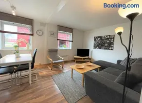 Lassiebyn 10 Entire Apartment with Parking & Kitchen - Image 3