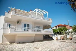 Villa Maria - Image 4
