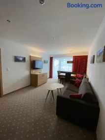 Cristal Appartementhaus - Image 4