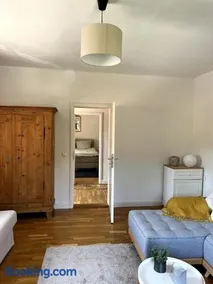 Modern Dream Holiday Apartment with Balcony & Wi-Fi - Image 2