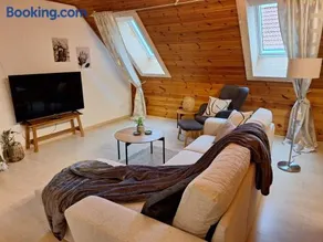 Gemütliches Ferienhaus in Schnaid mit zwei separaten und geräumigen Wohnungen - ausgestattet mit je einer großen Küche, zwei Schlafzimmern und einem Badezimmer - Image 1