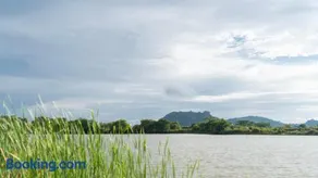 SaffronStays Trisara by the Lake - Image 3