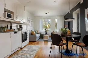 Guestly Homes - 1BR Executive Premium Suite - Image 2