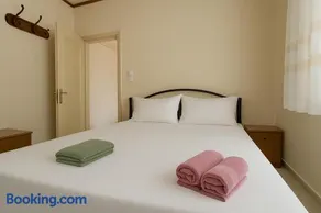Tania's Country House-Mavrothalassa - Image 3