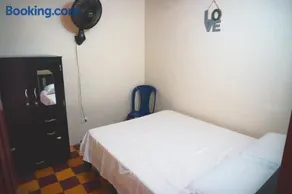 Habitaciones en confortable casa tradicional - Image 4
