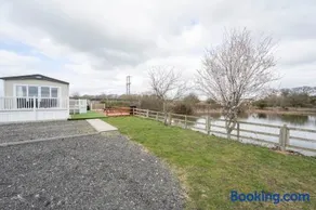Hallcroft Fishery And Holiday Park - Image 4