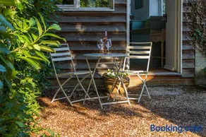 Bluebell Studio - Image 1