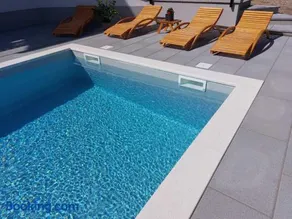 Holiday Home & Spa Kozji Vrh - Image 2