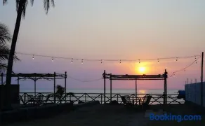 Villa Apedia Anyer, 3 Kamar, Pantai Pasir Putih - Image 3