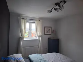 Driftmark Beachfront location Aberavon Beach Sea Views Large Driveway parking private site fibre optic wi fi - Image 4